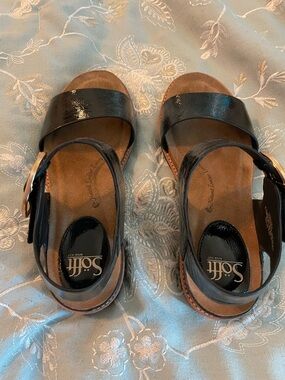 Sofft Black Patent Leather Open-Toe Ankle Strap Sandals